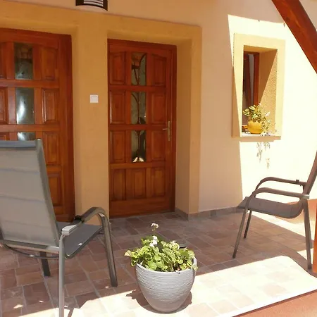 Klara Apartman Ταπόλκα