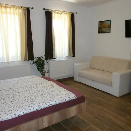 Klara Apartman Ταπόλκα
